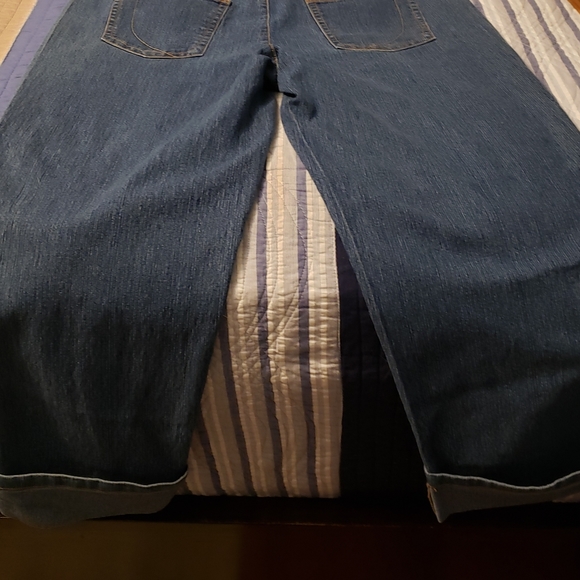 French Cuff Capri Pants - Picture 4 of 8